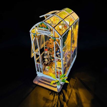 2Kids Παιχνίδια - Μινιατούρα Σπιτιού Κήπου 2xAAA