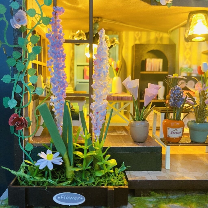 2Kids Toys - Μινιατούρα κουκλόσπιτο Darcy's flower house 2xAAA