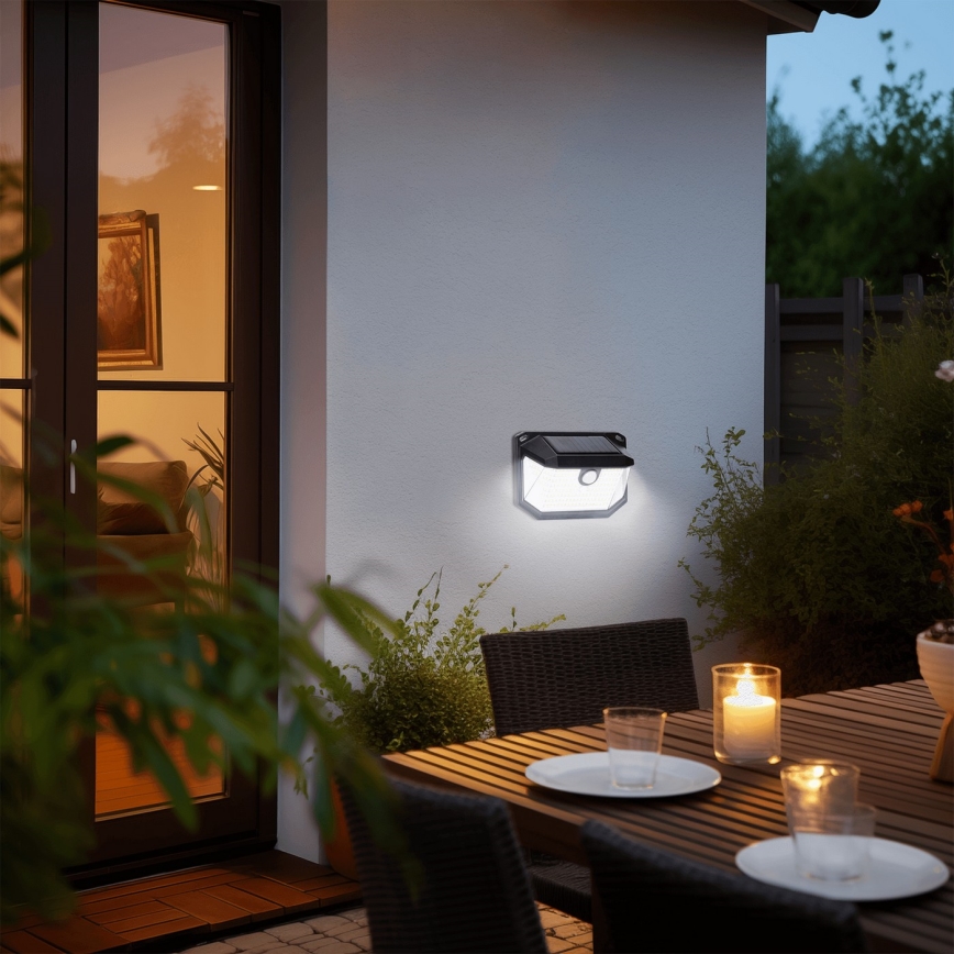 Aigostar - Ηλιακό φωτιστικό τοίχου LED με αισθητήρα LED/0,8W/5,5V 1200 mAh 6500K IP65