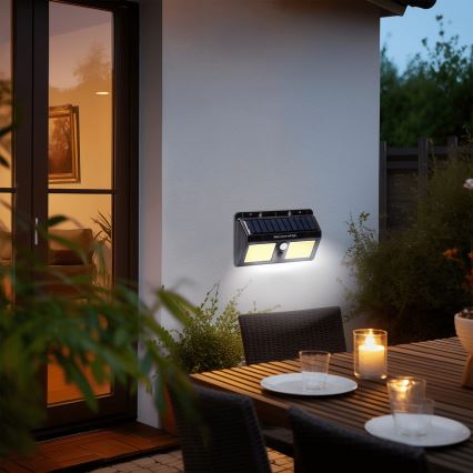 Aigostar - Ηλιακό φωτιστικό τοίχου LED με αισθητήρα LED/20W/5,5V 2400 mAh 6500K IP65