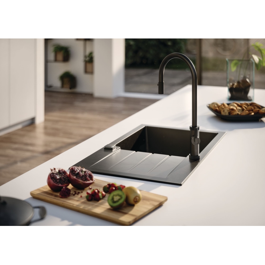 ALVEUS 1132179 - Μπαταρία κουζίνας με ντους NERINA 46,8 cm μαύρο