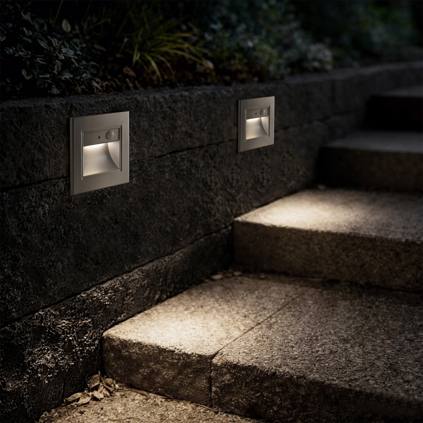 Brilagi - LED φωτιστικό σκάλας με αισθητήρα STEP LIGHT LED/1,5W/230V IP44 ασημί