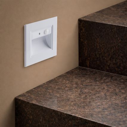 Brilagi - Φωτιστικό LED σκάλας με αισθητήρα STEP LIGHT LED/1,5W/230V IP44 λευκό