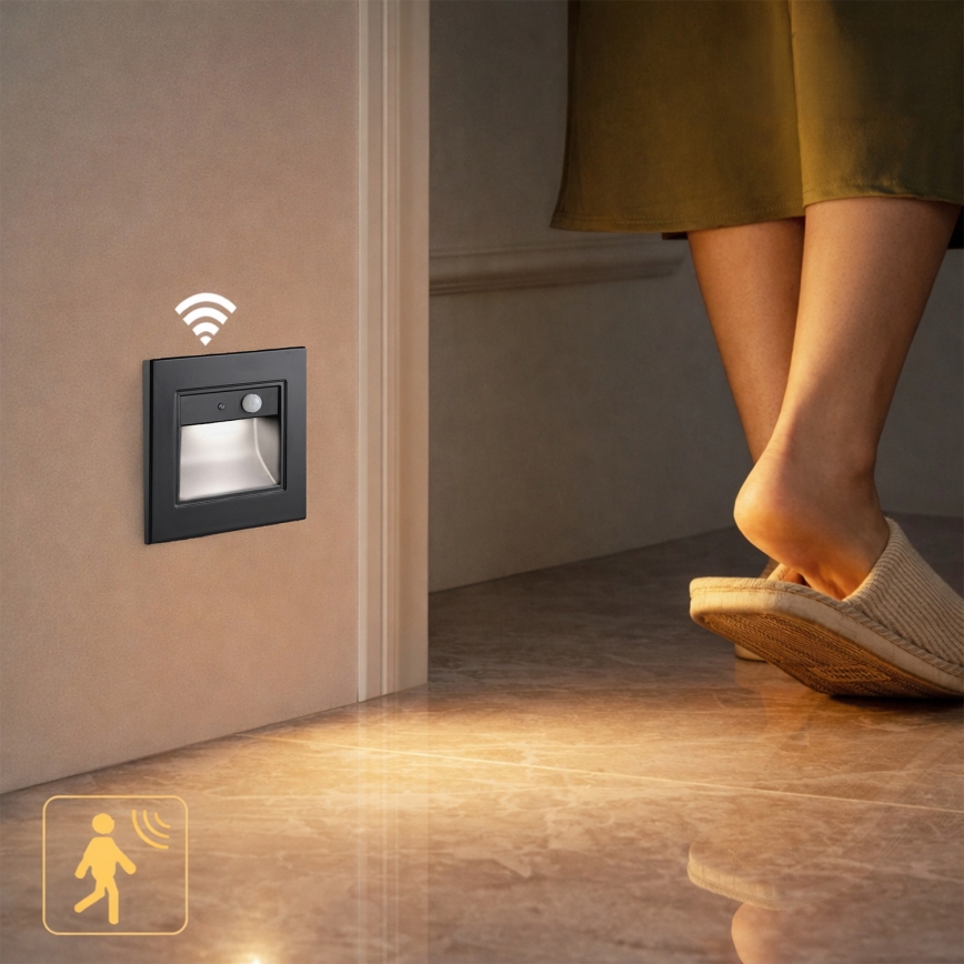 Brilagi - LED φωτιστικό σκάλας με αισθητήρα STEP LIGHT LED/1,5W/230V IP44 μαύρο