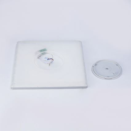 Brilagi - Φωτιστικό οροφής LED για μπάνιο ULTRA SLIM LED/24W/230V 42x42 cm ασημί IP54