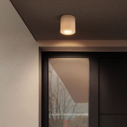 Brilagi - Ρυθμιζόμενο LED RGBW φωτιστικό μπάνιου MIA 1xGU10/6W/230V 3000K 84x80 mm ντεκόρ δρυός IP44 + τηλεχειριστήριο