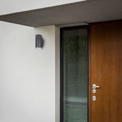 Brilagi - LED RGBW ρυθμιζόμενο επιτοίχιο φωτιστικό εξωτερικού χώρου MATERA 2xGU10/6W/230V 3000K IP54 ανθρακί + τηλεχειριστήριο