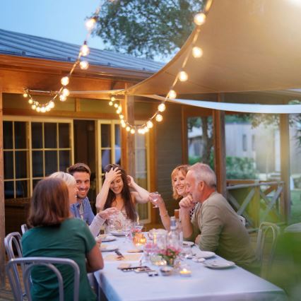 Brilagi - LED εξωτερική διακοσμητική γιρλάντα GIRLANDA 10xE12/0,6W/230V 8m λευκή IP44 θερμό λευκό