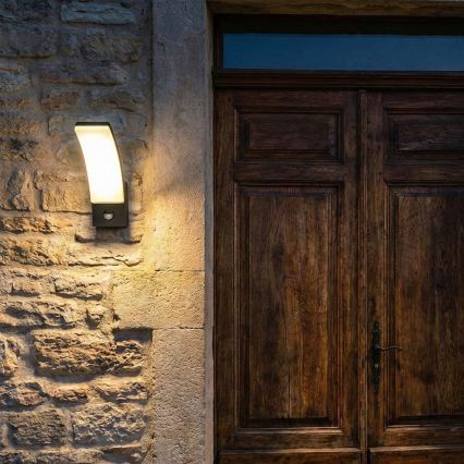 BRILAGI - LED επιτοίχιο φωτιστικό εξωτερικού χώρου με αισθητήρα κίνησης και λυκόφωτος ARCELO LED/12W/230V IP65 μαύρο