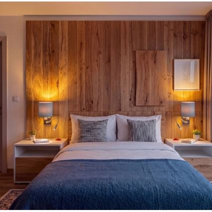 Brilagi - LED εύκαμπτο επιτοίχιο φωτιστικό NUBILA 1xE27/25W/230V + LED/3W μπρούτζινο/ανοιχτό γκρι