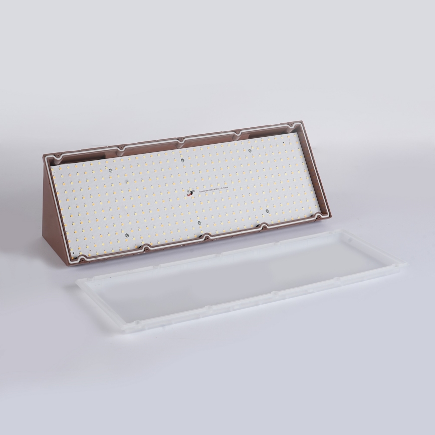 Brilagi - Επιτοίχιο φωτιστικό εξωτερικού χώρου LED TRIANGLE LED/42W/230V 45 cm καφέ IP65