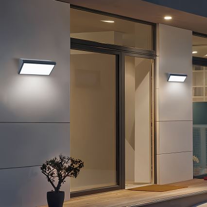 Brilagi - Εξωτερικό επιτοίχιο φωτιστικό LED με αισθητήρα TRIANGLE LED/20W/230V, σε χρώμα ανθρακί, IP65