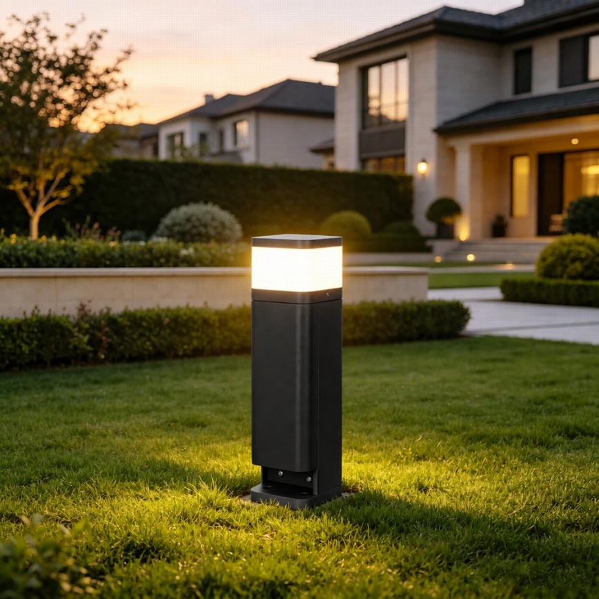 BRILAGI - Εξωτερικό φωτιστικό με 2 πρίζες SCHUKO PILLAR 1xG9/11W/230V IP44 μαύρο