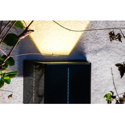 Brilagi - Ηλιακό φωτιστικό τοίχου LED με αισθητήρα SOLAR CUBE LED/2W/3,2V 1300 mAh IP54