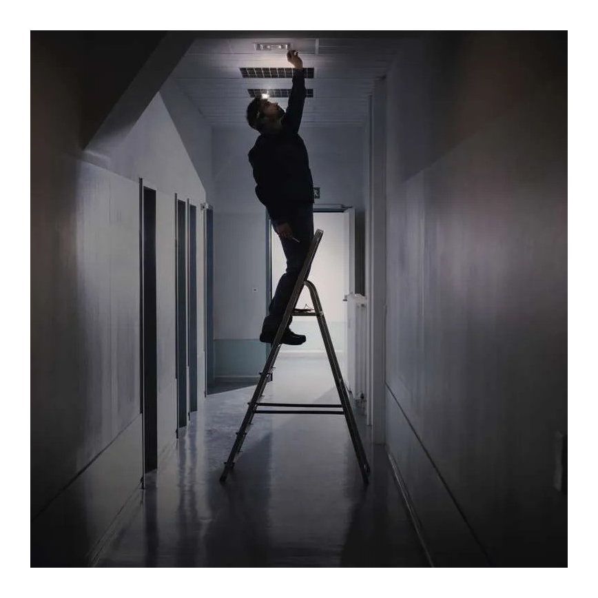 Φακός κεφαλής LED με αισθητήρα ντιμαριζόμενος GP DISCOVERY CHW54 LED/3xAAA IPX5