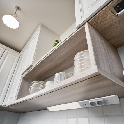 Φωτιστικό LED Κουζίνας για κάτω από τα ντουλάπια με συρτάρια και USB ports LED/18W/230V 4000K ασημί