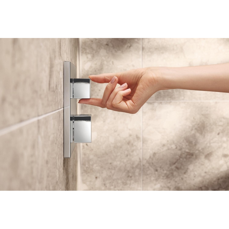 GROHE 34879000 - Εντοιχισμένο σύστημα ντους PRECISION CUBE 310 × 310 mm χρωμέ
