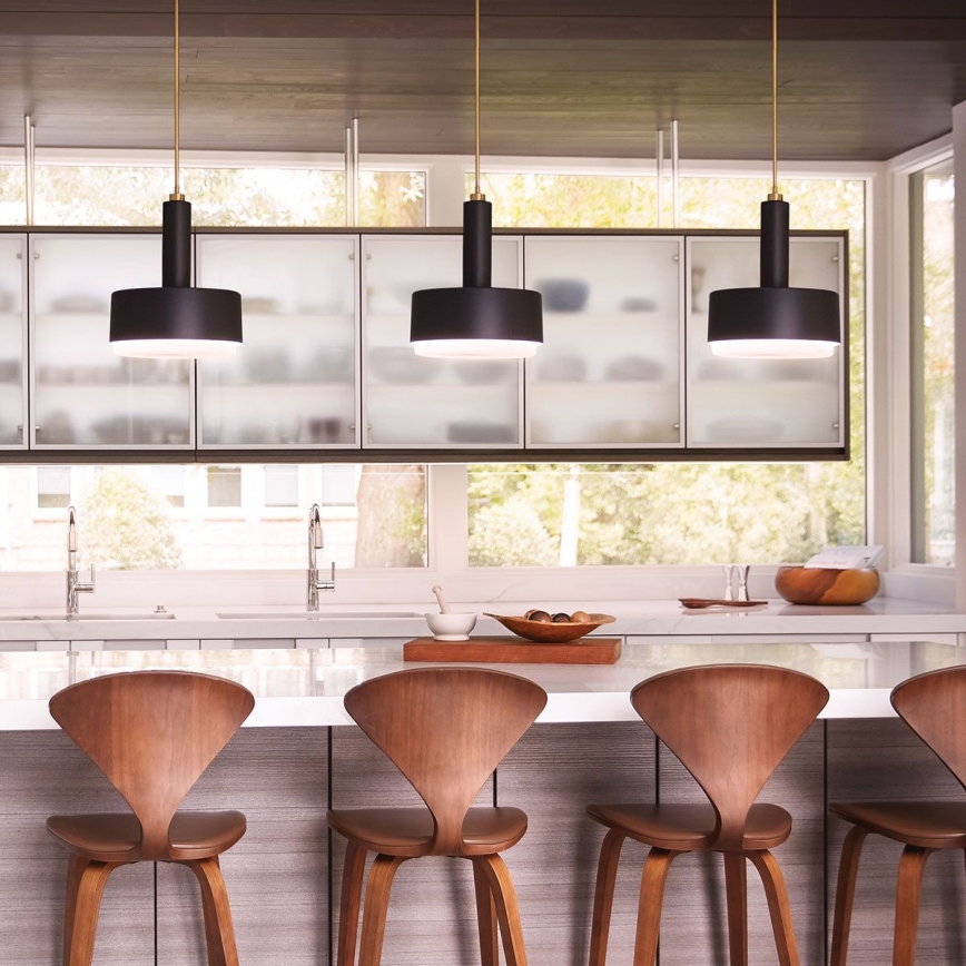 Hinkley - Κρεμαστό φωτιστικό σε ράβδο CEDRIC 2xE27/60W/230V Ø 33 εκ. χρυσό/μαύρο