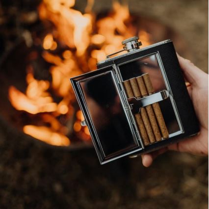 Hip flask with cigar case 175 ml μαύρο