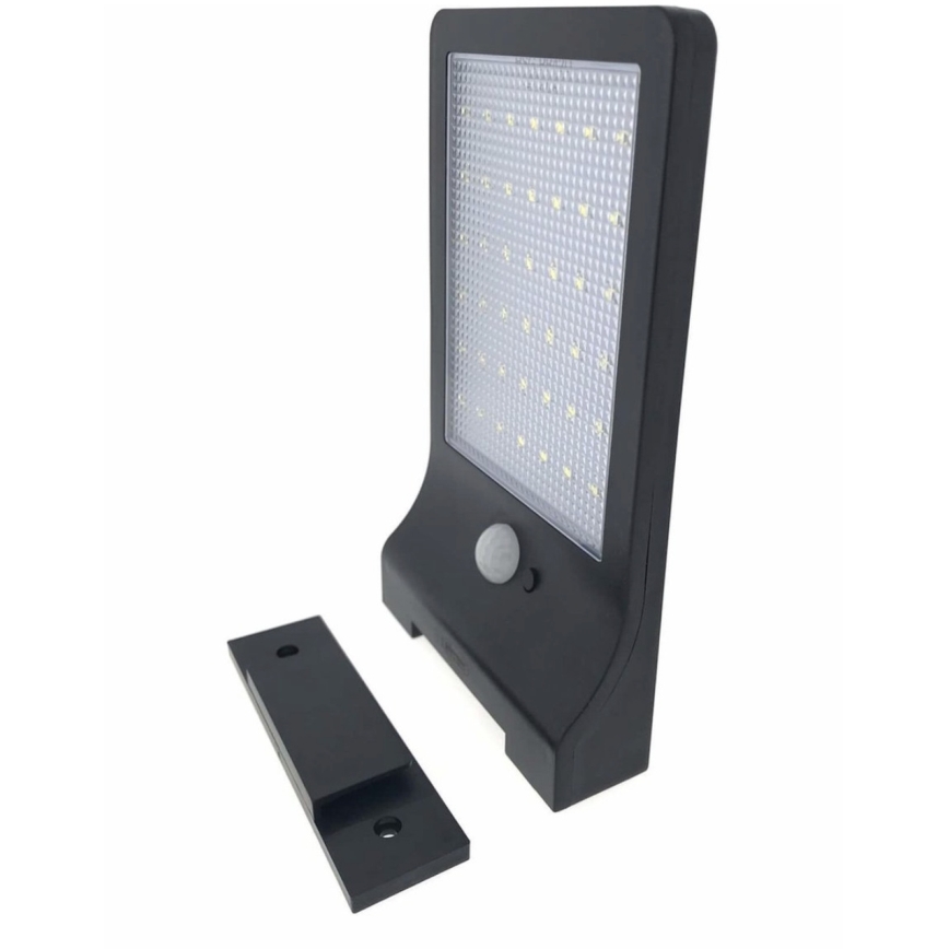 HÖFFTECH - Ηλιακό επιτοίχιο φωτιστικό LED με αισθητήρα κίνησης και λυκόφωτος LED/3,7V 2200 mAh IP44