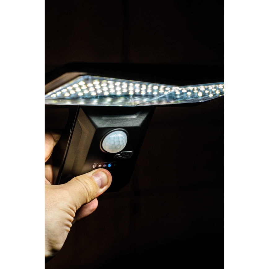 Ηλιακό φωτιστικό τοίχου LED με αισθητήρα LED/2,6W/5,5V IP65 1800 mAh μαύρο