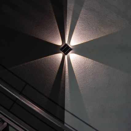 LED Ηλιακό Επιτοίχιο Φωτιστικό με Αισθητήρα LED/2W/5V IP54 1300 mAh