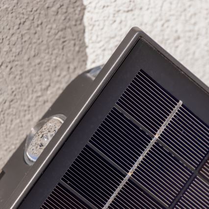 LED Ηλιακό Επιτοίχιο Φωτιστικό με Αισθητήρα LED/2W/5V IP54 1300 mAh