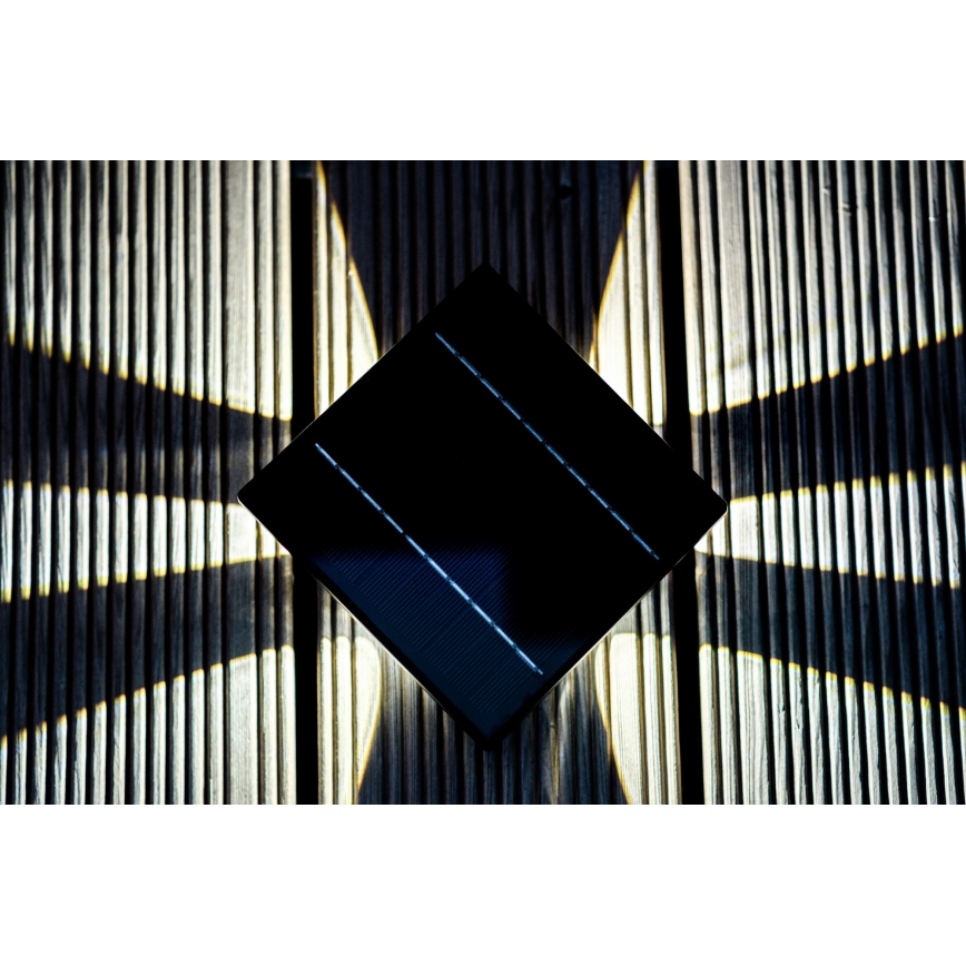 Ηλιακό φωτιστικό τοίχου LED με αισθητήρα LED/2W/5V IP54 1300 mAh