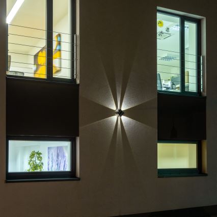 Ηλιακό φωτιστικό τοίχου LED με αισθητήρα LED/2W/5V IP54 1300 mAh
