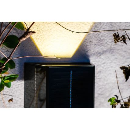 LED Ηλιακό Επιτοίχιο Φωτιστικό με Αισθητήρα LED/2W/5V IP54 1300 mAh