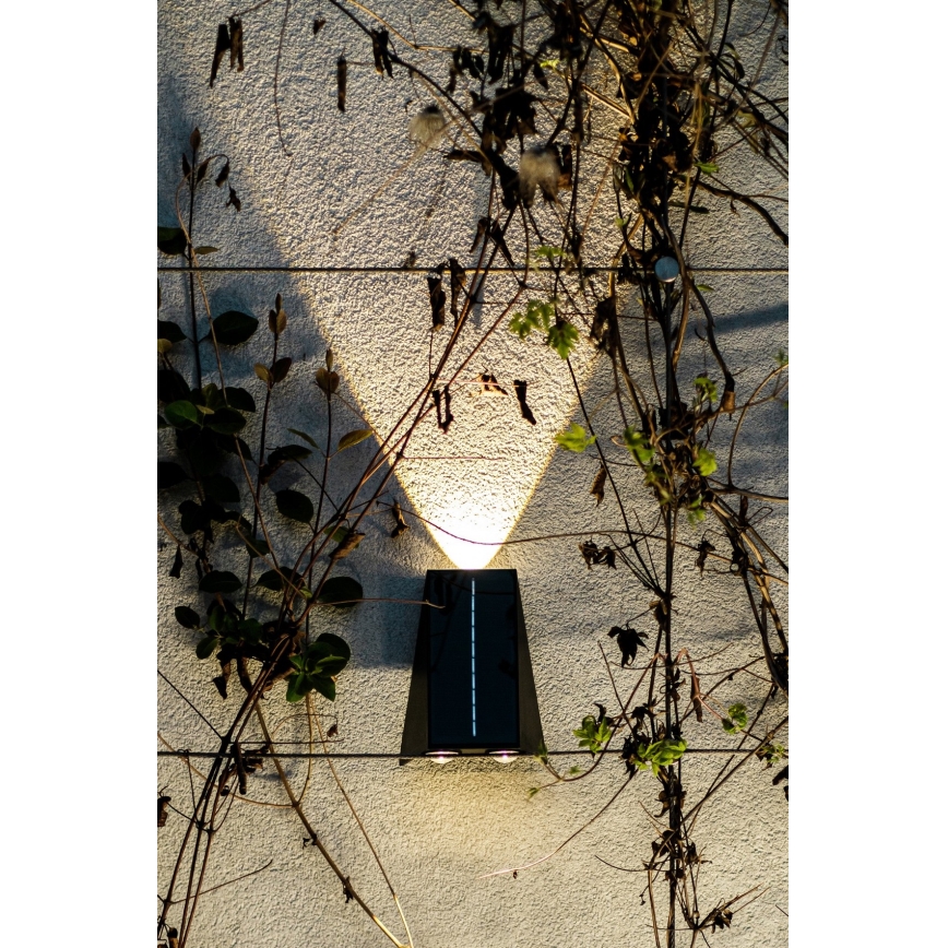 LED Ηλιακό Επιτοίχιο Φωτιστικό με Αισθητήρα LED/2W/5V IP54 1300 mAh