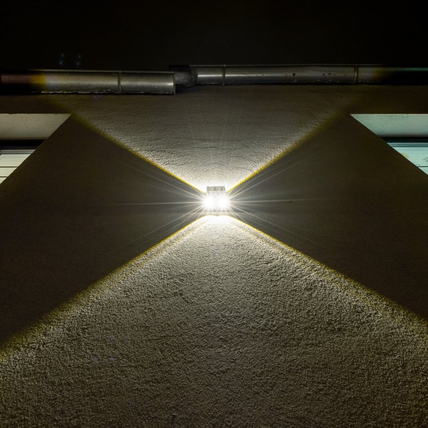 Ηλιακό φωτιστικό τοίχου LED με αισθητήρα LED/2W/5V IP54 1300 mAh