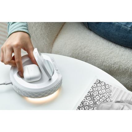 Ρολόι ξυπνητήρι με οθόνη LCD και  ασύρματο φορτιστή Qiς 27W/9V 220 mAh λευκό