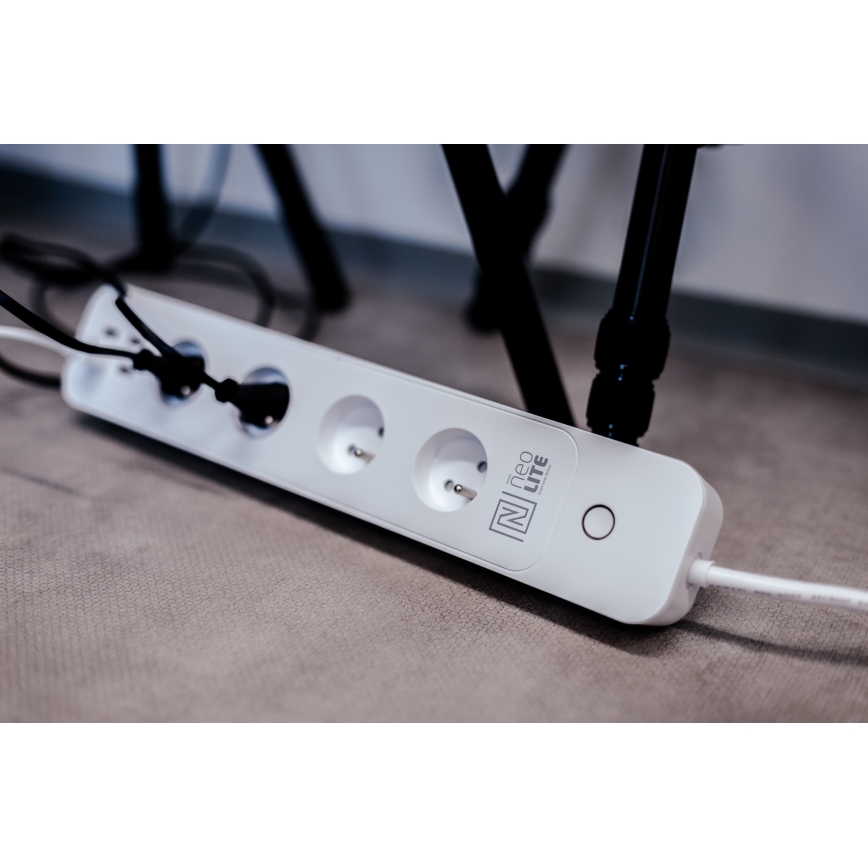 Immax NEO 07707L - Καλώδιο επέκτασης NEO LITE Smart 4AC + 4USB Wi-Fi Tuya 1,5μ