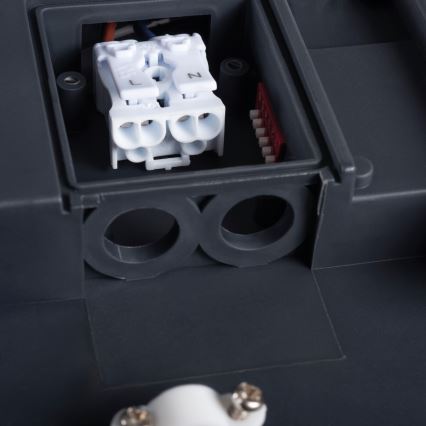 Φωτιστικό LED εξωτερικού χώρου με αισθητήρα BENO LED/18W/230V 4000K IP54