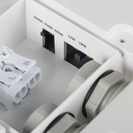 Φωτιστικό οροφής εξωτερικού χώρου LED BENO LED/12/18W/230V 3000/3500/4000K IP65 λευκό γωνιακός