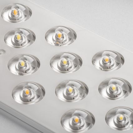 Ρυθμιζόμενο LED φωτιστικό οροφής LIXAN LED/47W/230V 3000-6500K διάμ. 38,6 εκ. λευκό/ασημί + τηλεχειριστήριο