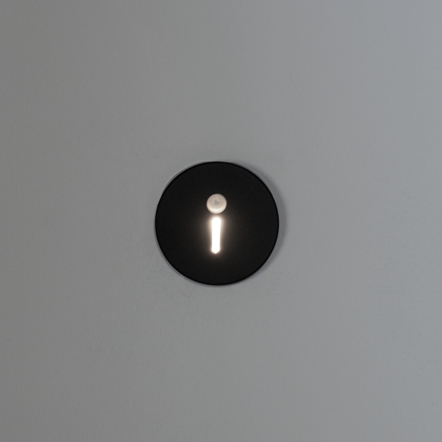 LED φωτιστικό σκάλας με αισθητήρα κίνησης και σούρουπου MAGNIK LED/1,7W/230V 2700/3300/3900/4600/5700K μαύρο στρογγυλό