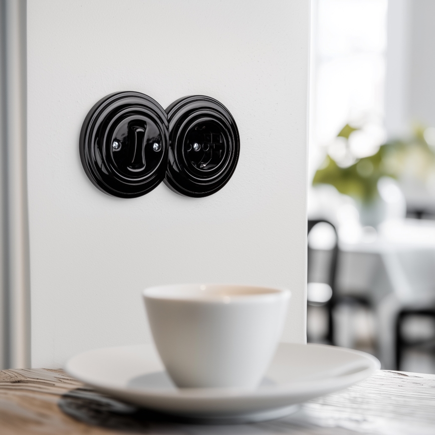 Kliklap - Retro μονοπολικός διακόπτης αρ. 1 και πρίζα SCHUKO 230V με μαύρο πλαίσιο