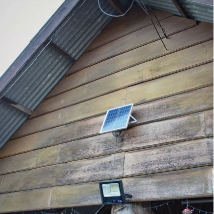 LED Ρυθμιζόμενος Ηλιακός Προβολέας LED/12W/3,2V 6000K IP65 5000 mAh + τηλεχειριστήριο