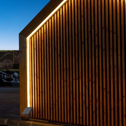 LED Ρυθμιζόμενη ηλιακή λωρίδα LED/1,2W/3,7V 4000K IP67 1500 mAh 5m + τηλεχειριστήριο