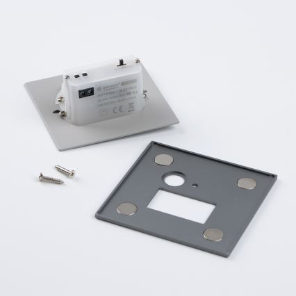 LED φωτιστικό σκάλας με αισθητήρα κίνησης και λυκόφωτος LED/1,5W/230V 3000/4000/6500K ασημένιο