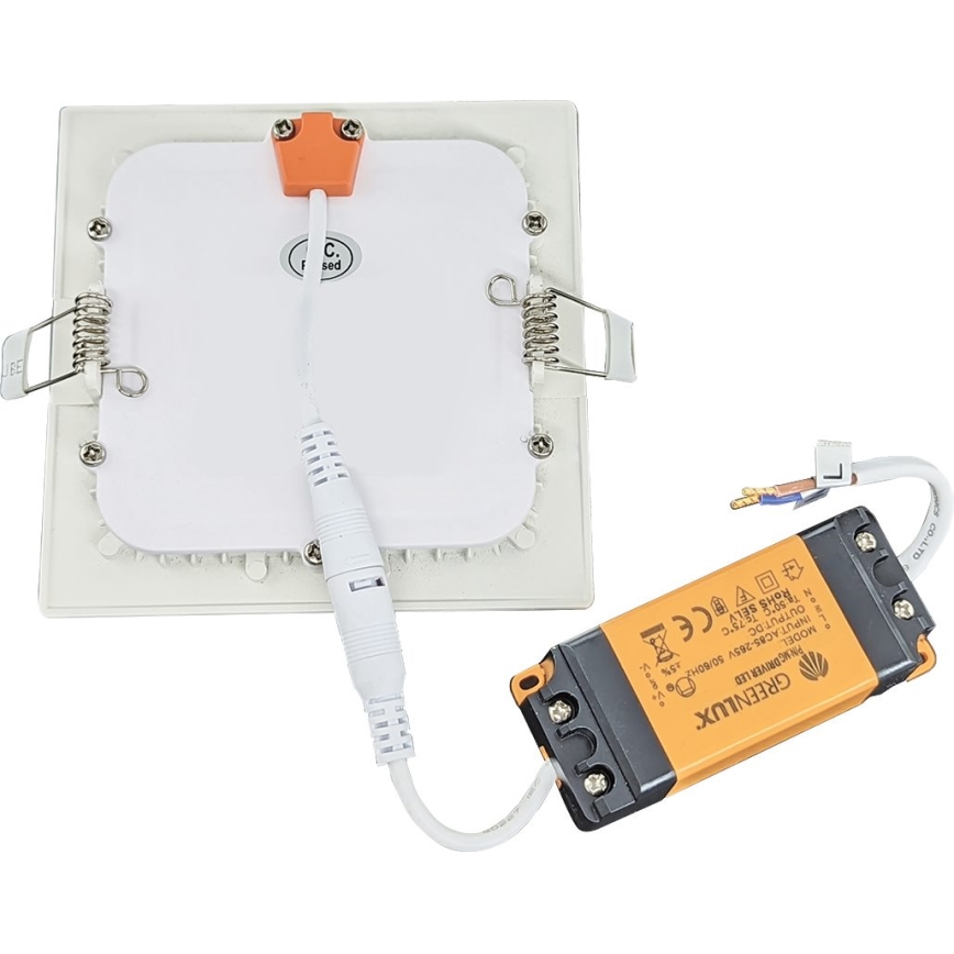 LED Οροφιαίο φωτιστικό μπάνιου VEGA LED/6W/230V 3800K 11,8 εκ. IP44 λευκό χιονιού