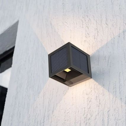 LED Ηλιακό επιτοίχιο φωτιστικό με αισθητήρα LED/9W/3,7V 3000/4000/6000K IP65 2600 mAh μαύρο