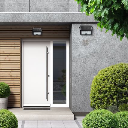 LED ηλιακός προβολέας με αισθητήρα κίνησης και λυκόφωτος EPAD LED/10W/3000 mAh 7,4V 4000K IP65