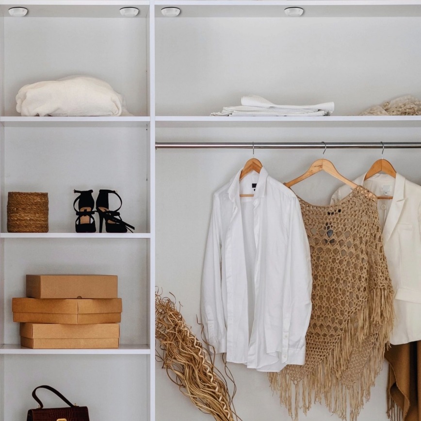 LED RGBW Ρυθμιζόμενος φωτισμός επίπλων LED/0,5W/4,5V 3xAAA λευκό + τηλεχειριστήριο