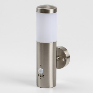 LED εξωτερικό επιτοίχιο φωτιστικό με αισθητήρα κίνησης 1xGU10/5W/230V IP44 ματ χρώμιο