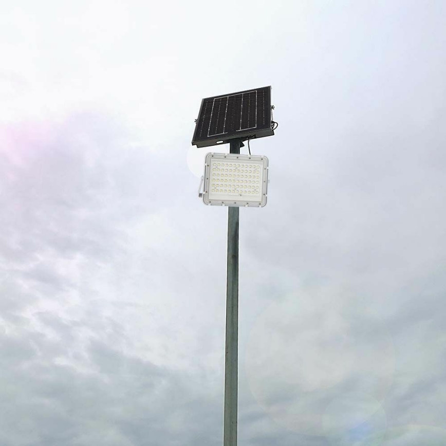 LED Εξωτερικός ρυθμιζόμενος ηλιακός προβολέας LED/15W/3,2V IP65 6400K 12000 mAh λευκός + τηλεχειριστήριο