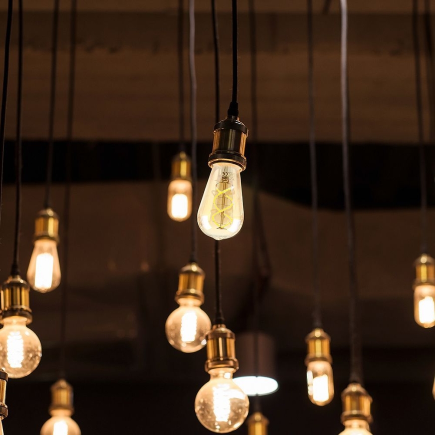 LED Ρυθμιζόμενη Λάμπα FILAMENT ST64 E27/4,8W/230V 1800K
