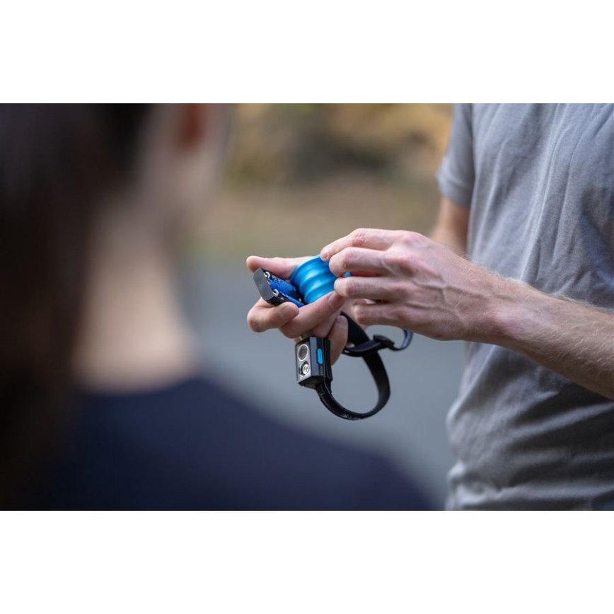 Ledlenser NEO3 - Φακός κεφαλής LED με ρύθμιση φωτεινότητας, 3xAAA, IP54, 400 lm, 20 h, μπλε